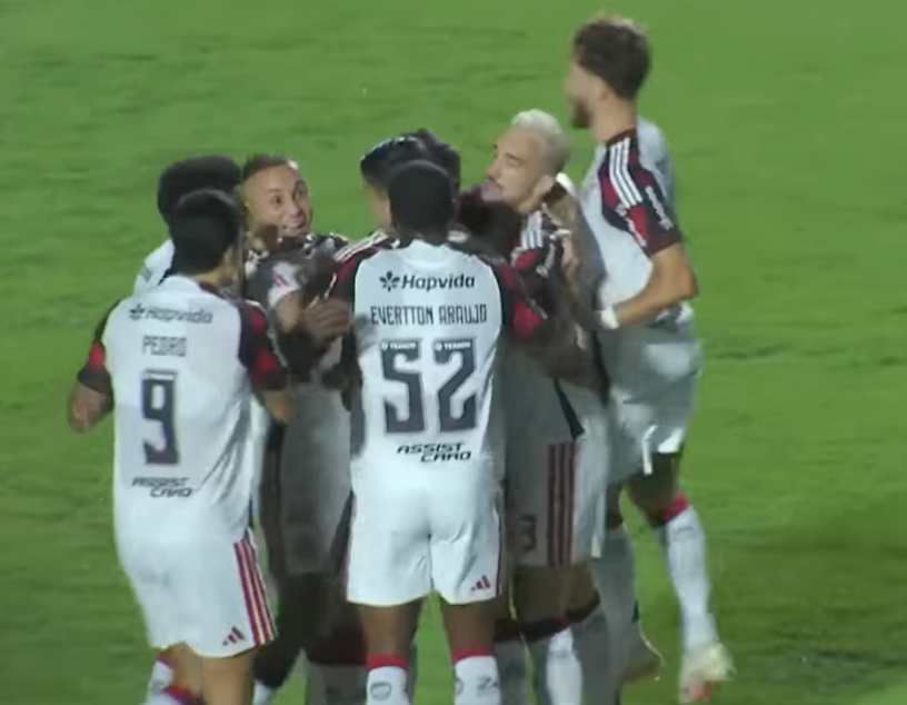 Flamengo vence