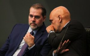 Ministros Toffoli e Moraes, que investigam caso do Banco Master