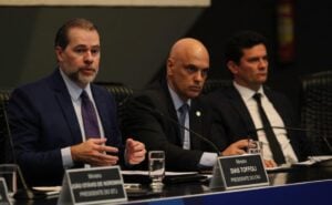 Toffoli, Moraes e Moro em imagem para representar CPI do Crime que pediu indiciamento de ministros