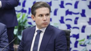 Maioridade penal volta a ser debatida