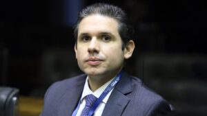 Câmara dos Deputados adia pauta