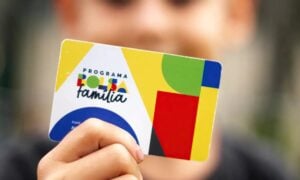 Portal Fio Diário 5 Bolsa Família sobe 15% a 17 dias da eleição e gera reação política