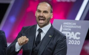 STF condena Eduardo Bolsonaro por ameaça grave