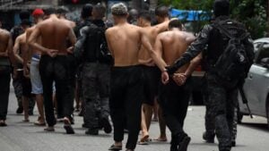 Brasileiros apoiam que PCC e CV sejam terroristas