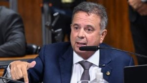 Marinho diz que Lula usa publicidade do governo com fins políticos