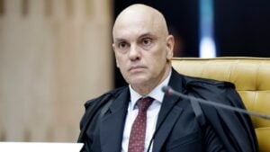 Moraes assume comando temporário do STF