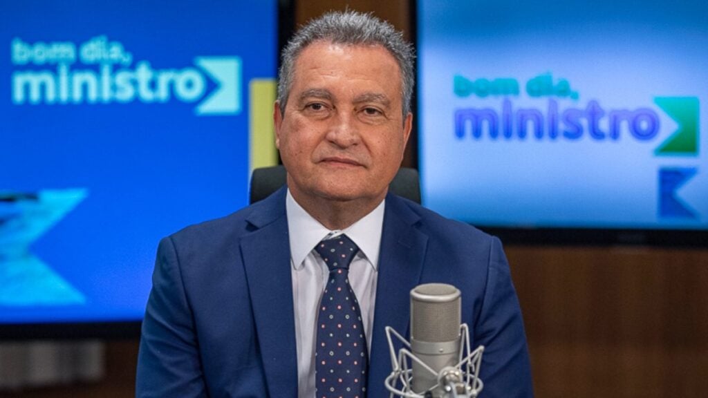 Ex-ministros de Lula terão salário mantido por 6 meses durante campanha eleitoral 1 rui costa ministro