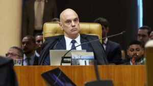 Moraes faz três acusações contra Mendonça, mas já foi alvo das mesmas críticas