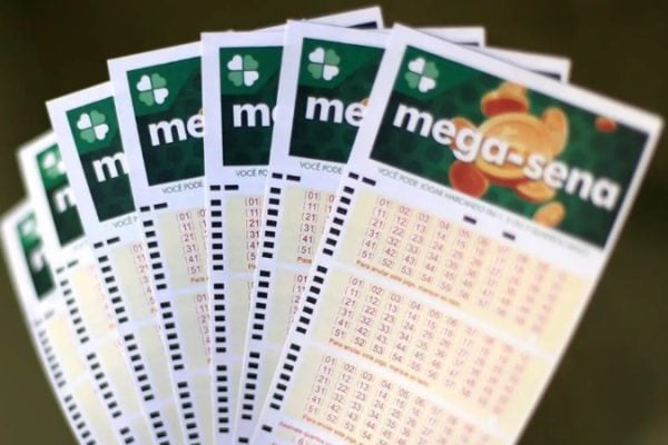 Mega-Sena acumula e sorteio 3024 acontece
